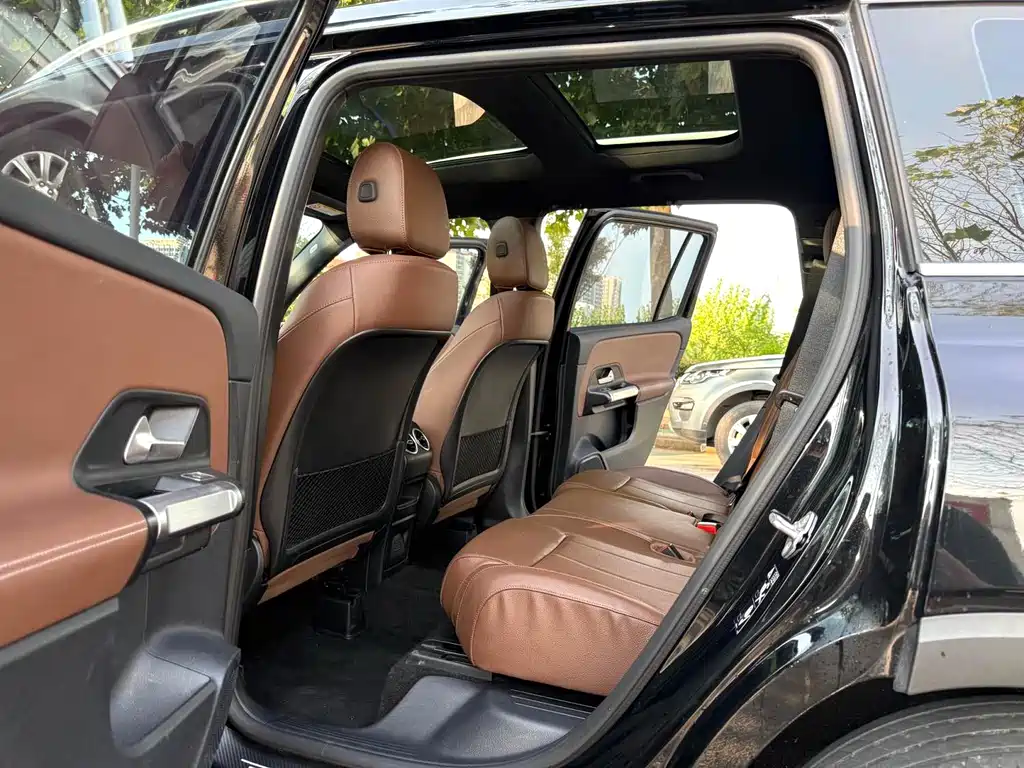Mercedes-Benz GLB — миниатюра 6