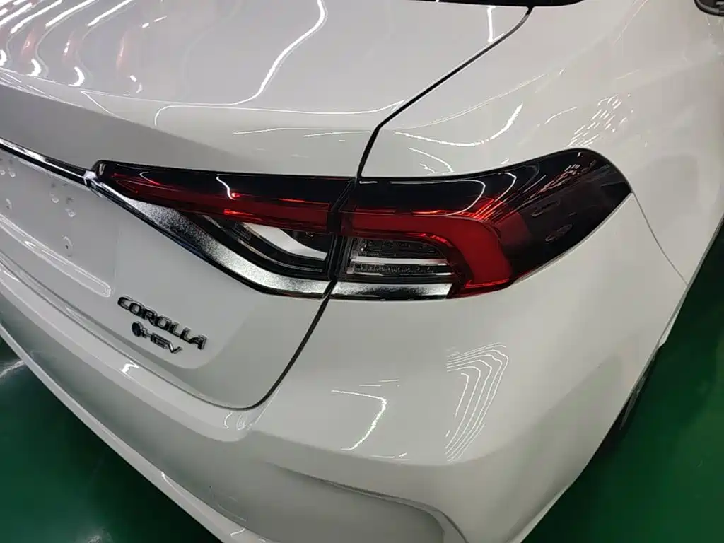 Toyota Corolla — миниатюра 8