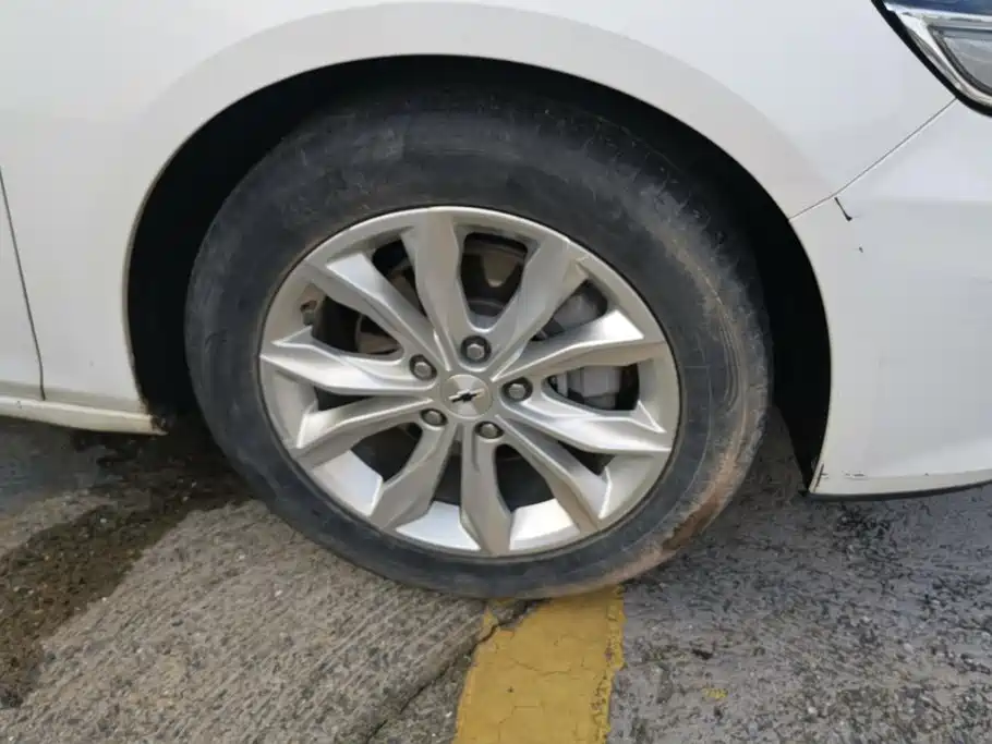 Chevrolet Malibu XL — миниатюра 6