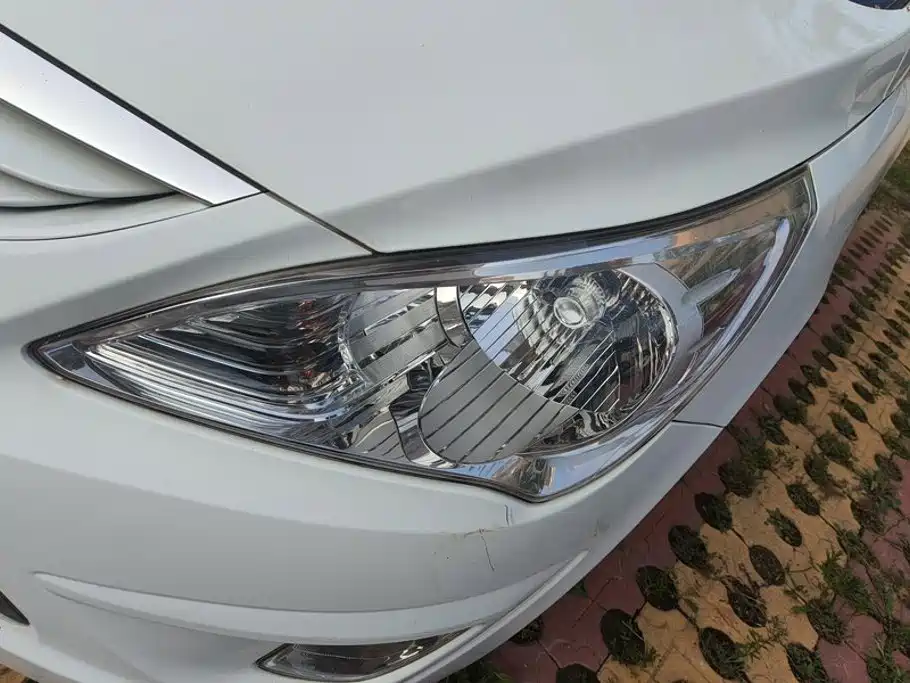 Hyundai Verna — миниатюра 5