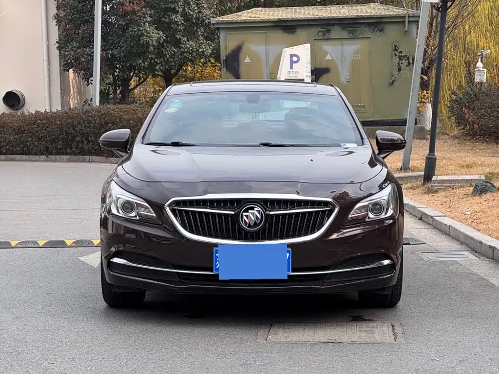 BUICK LACROSSE