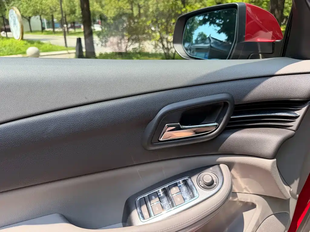 Chevrolet Malibu — миниатюра 12