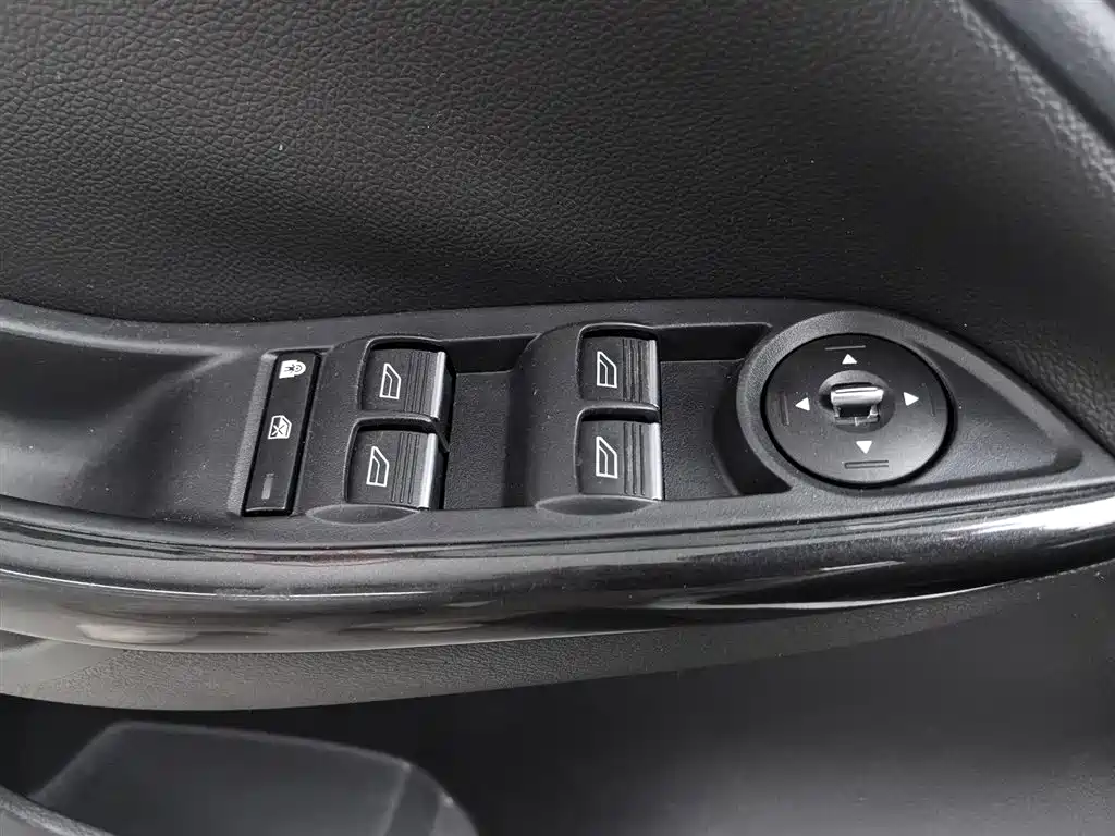 Ford Focus 2015 EcoBoost 180 AT Elite