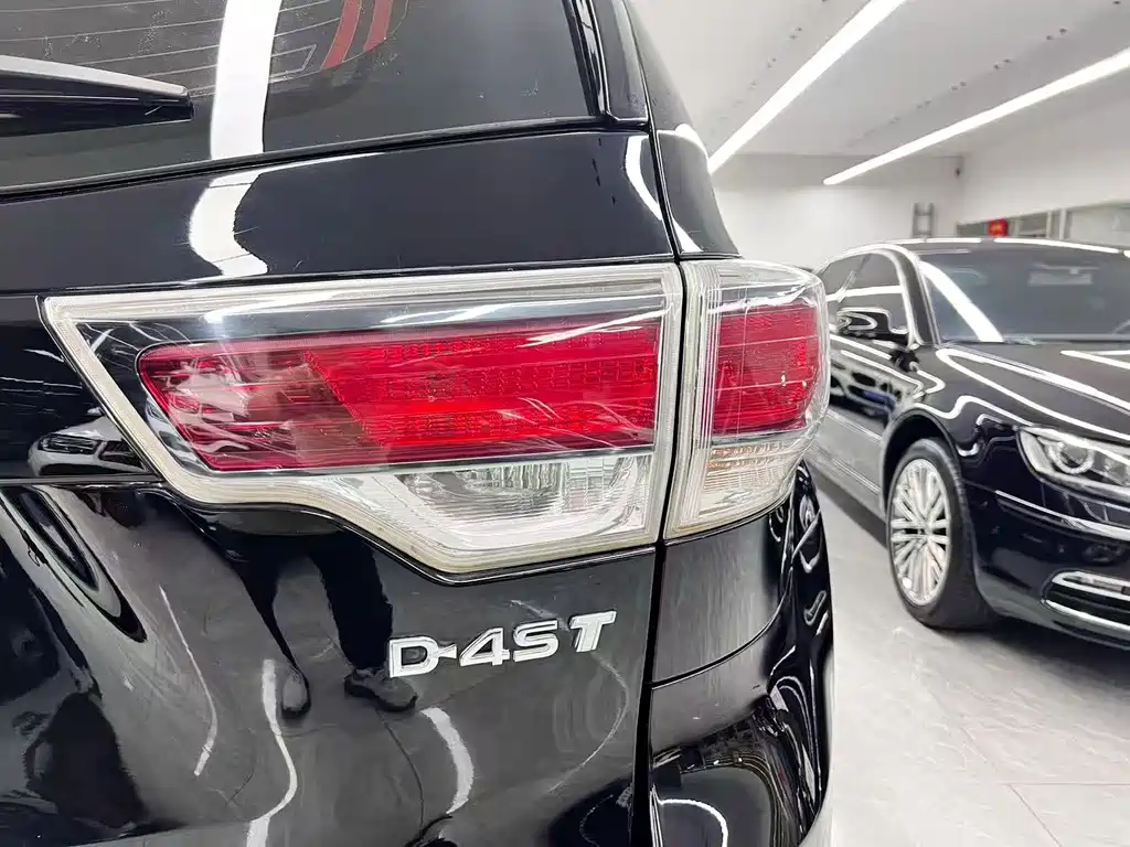 Toyota Highlander — миниатюра 21