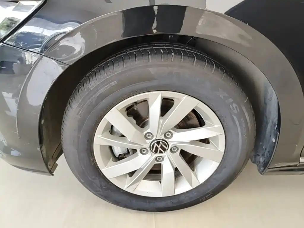 Volkswagen Passat — миниатюра 23
