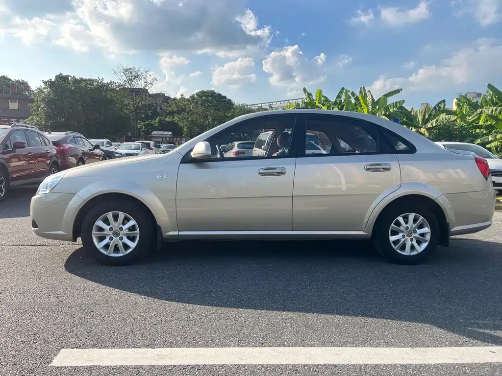 Buick Excelle — миниатюра 4
