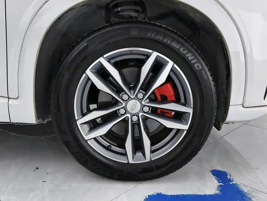 Geely Xingyue — миниатюра 6