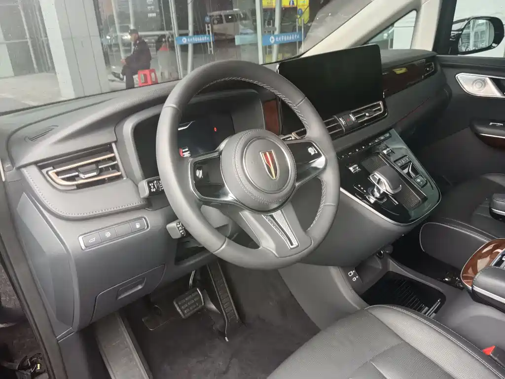 Hongqi HQ9 PHEV 2024 2.0T Luxury