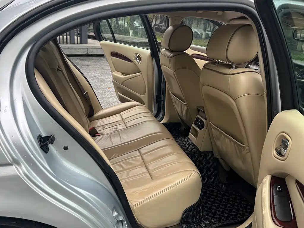 Jaguar S-TYPE — миниатюра 11