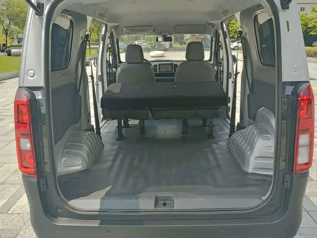 Wuling Rongguang EV — миниатюра 10