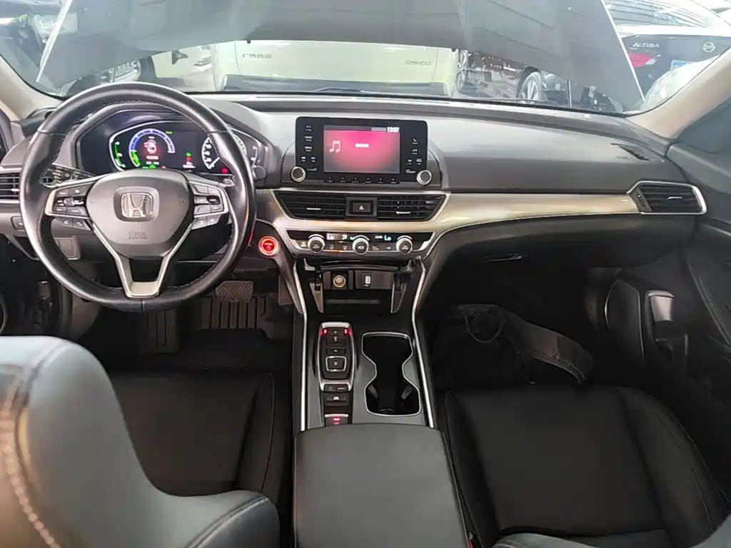 Honda Accord — миниатюра 10