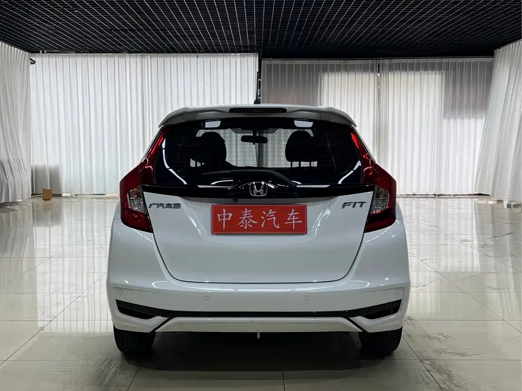 Honda Fit — миниатюра 5