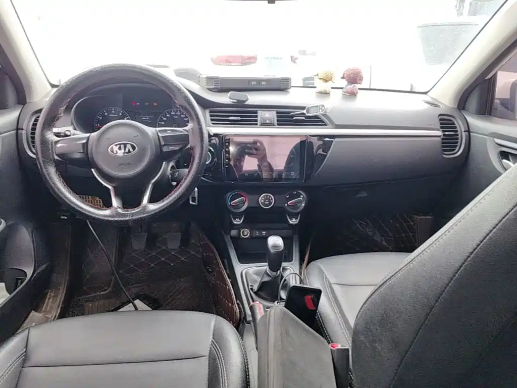 Kia K2 — миниатюра 10