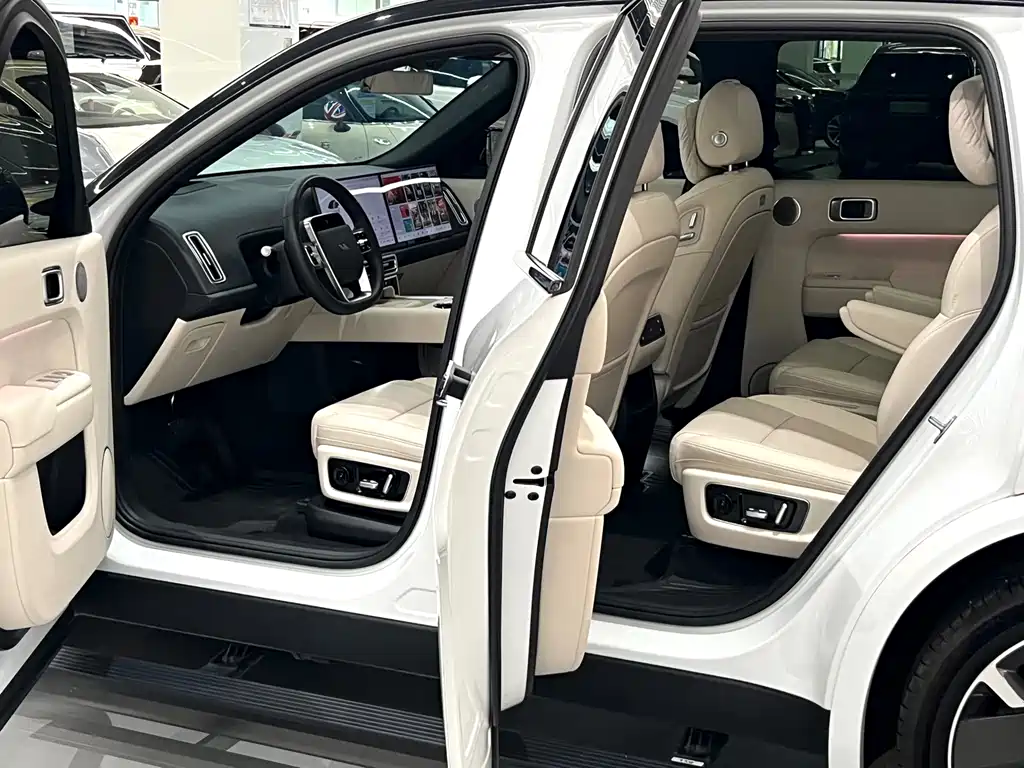 Li Auto Li L8 — миниатюра 18