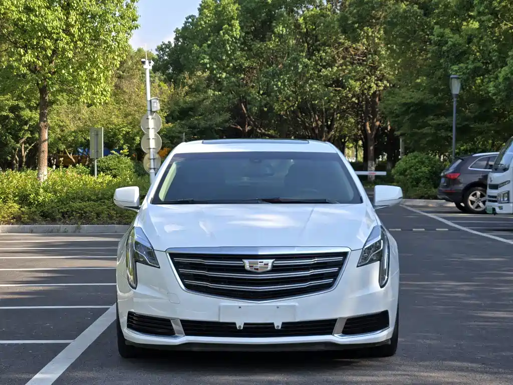 Cadillac XTS — миниатюра 2