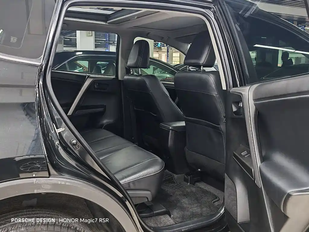 TOYOTA RAV4 RONGFANG