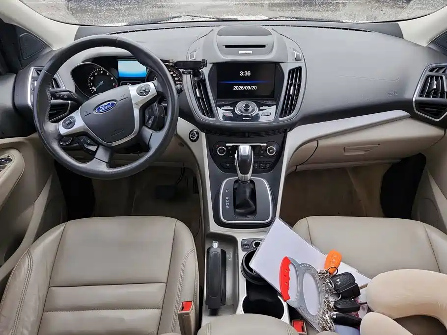 Ford Kuga — миниатюра 12