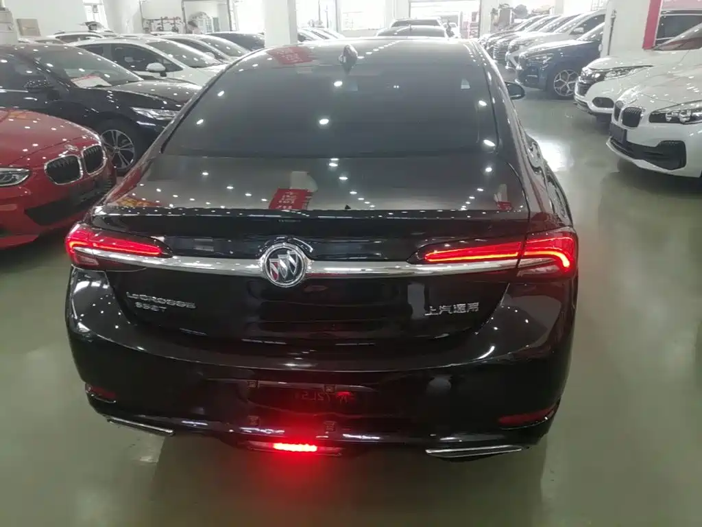 Buick LaCrosse — миниатюра 6