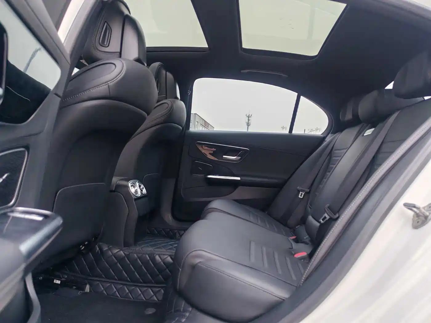 Mercedes-Benz C-class 2024 Белый из Китая
