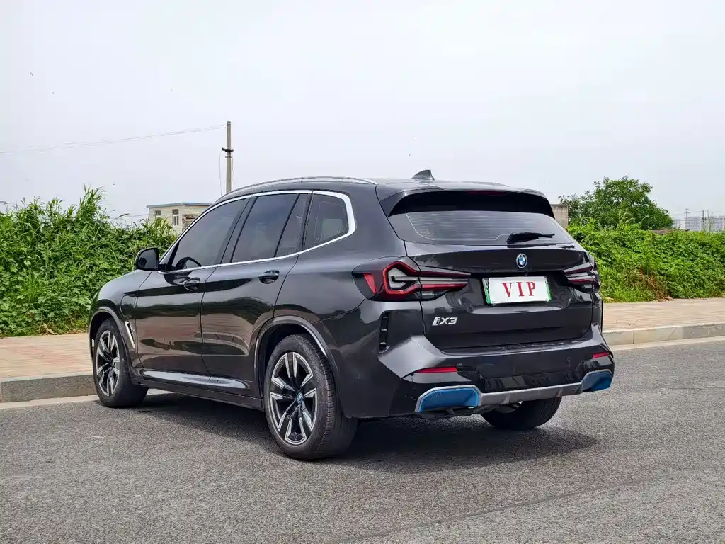 BMW iX3 2022 Lead