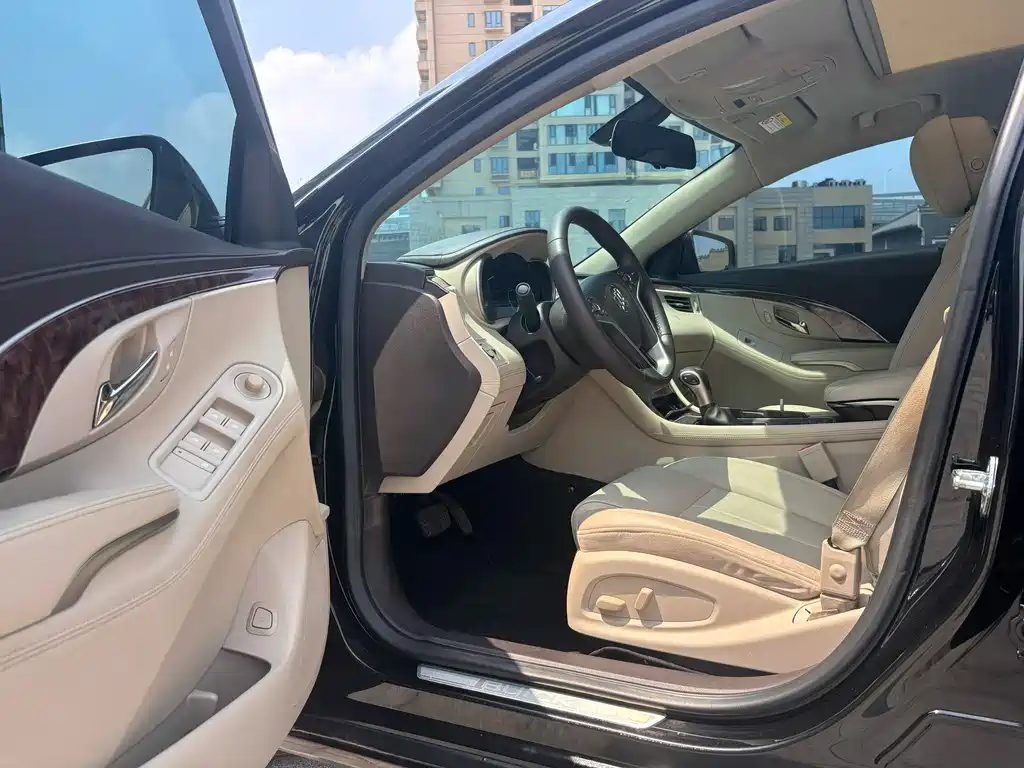 Buick LaCrosse — миниатюра 6