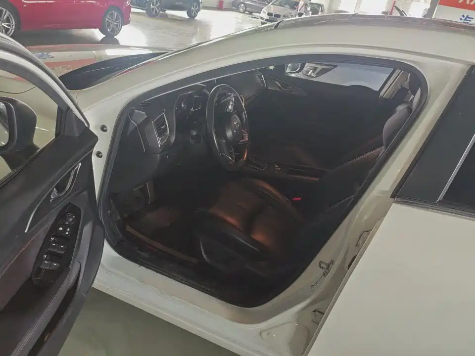 Mazda 3 Axela — миниатюра 5