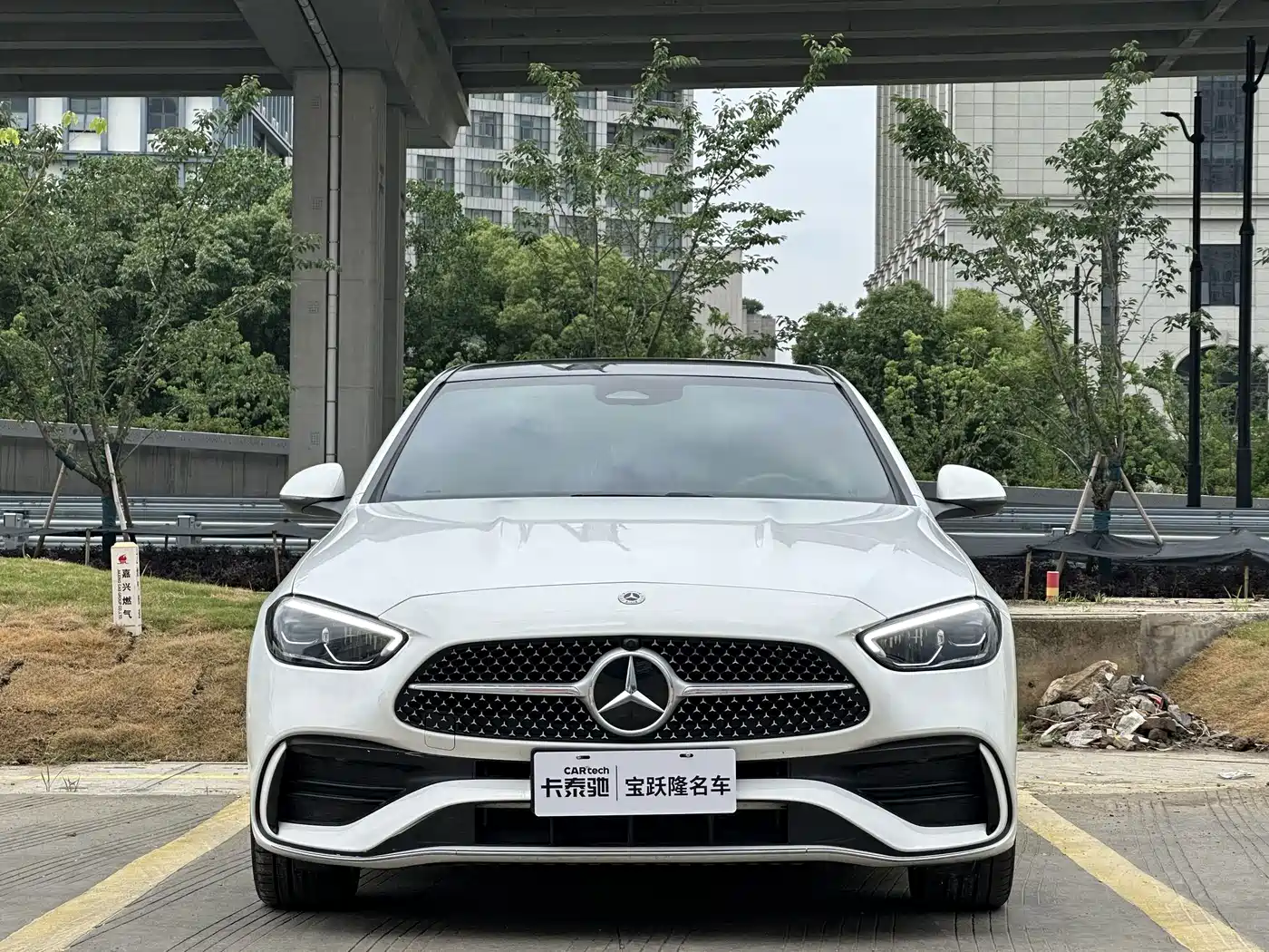 Mercedes-Benz C-class 2024 Белый из Китая, фото 2