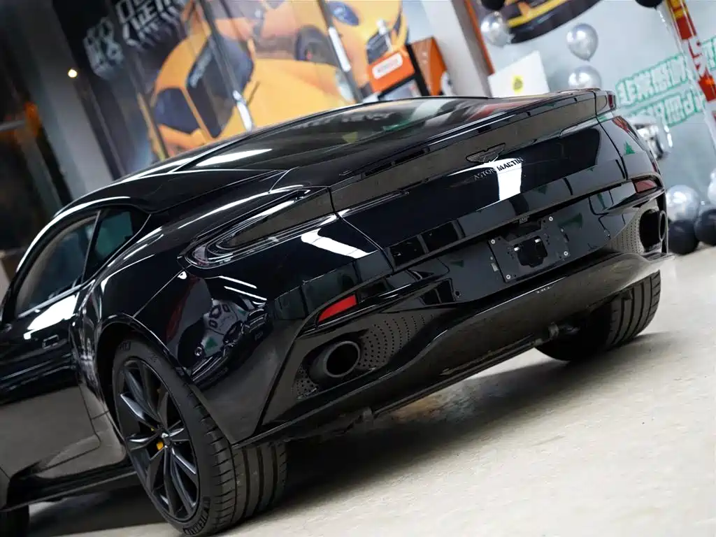 Aston Martin DB11 2019 4.0T V8 Coupe