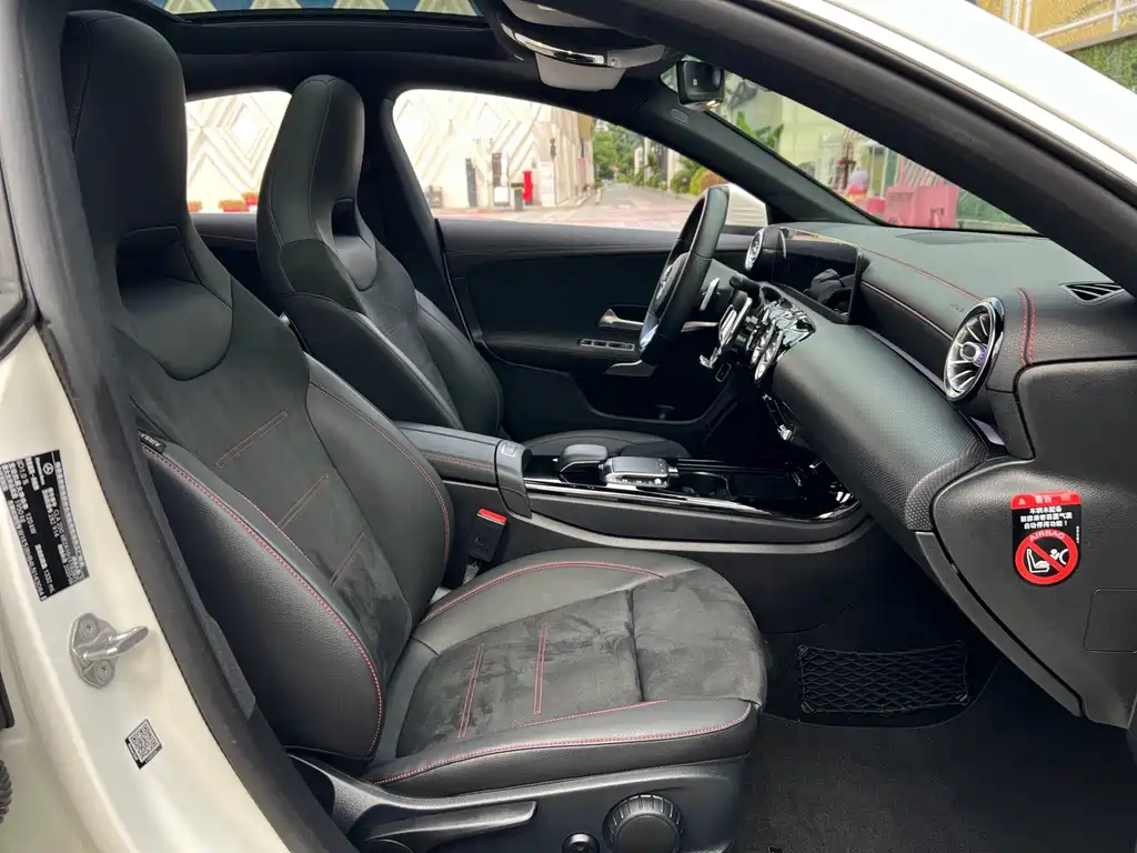 Mercedes-Benz CLA (Import) — миниатюра 18