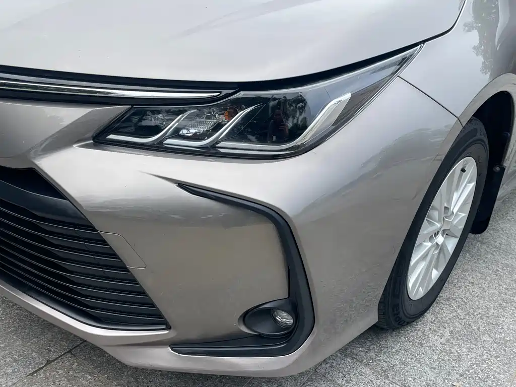 Toyota Corolla — миниатюра 8