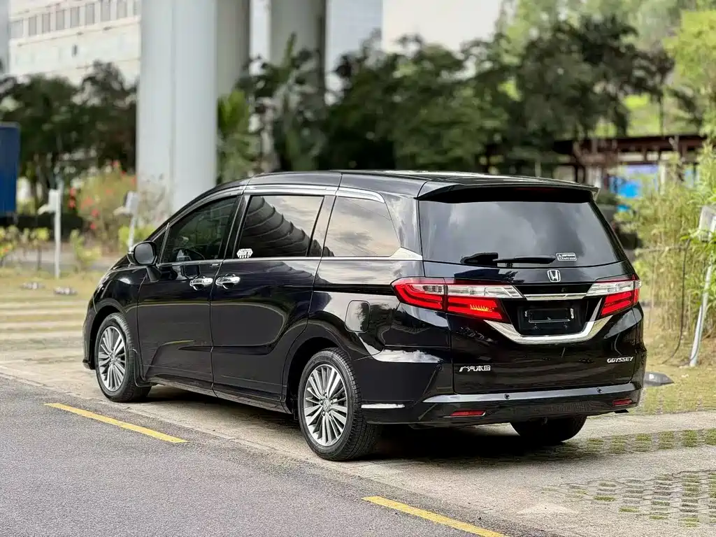 Honda Odyssey — миниатюра 8