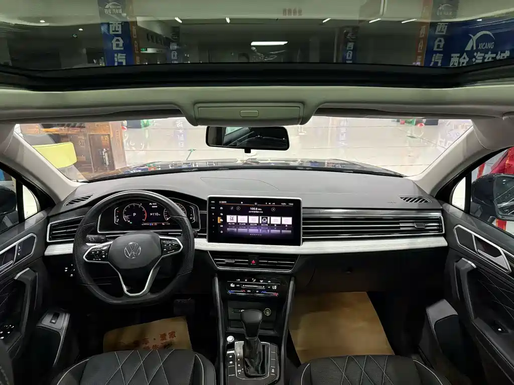 Volkswagen Tiguan L — миниатюра 8