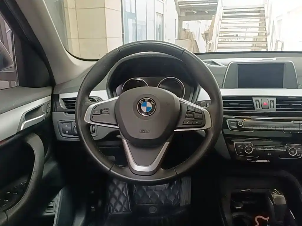 BMW X1 — миниатюра 11