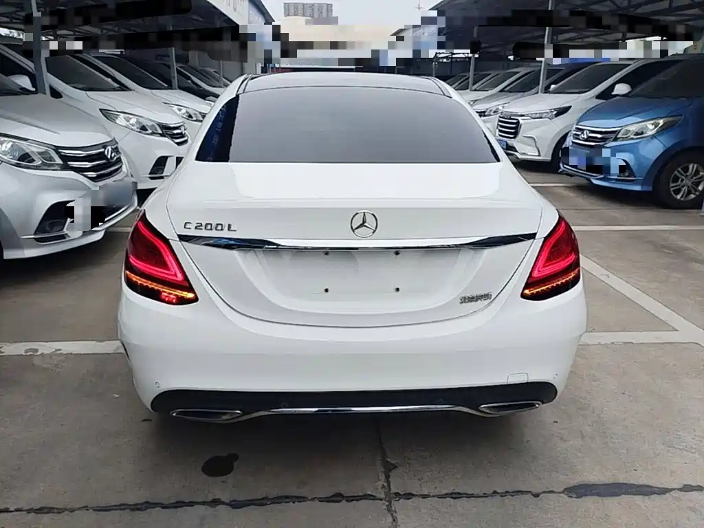 Mercedes-Benz C-Class — миниатюра 6