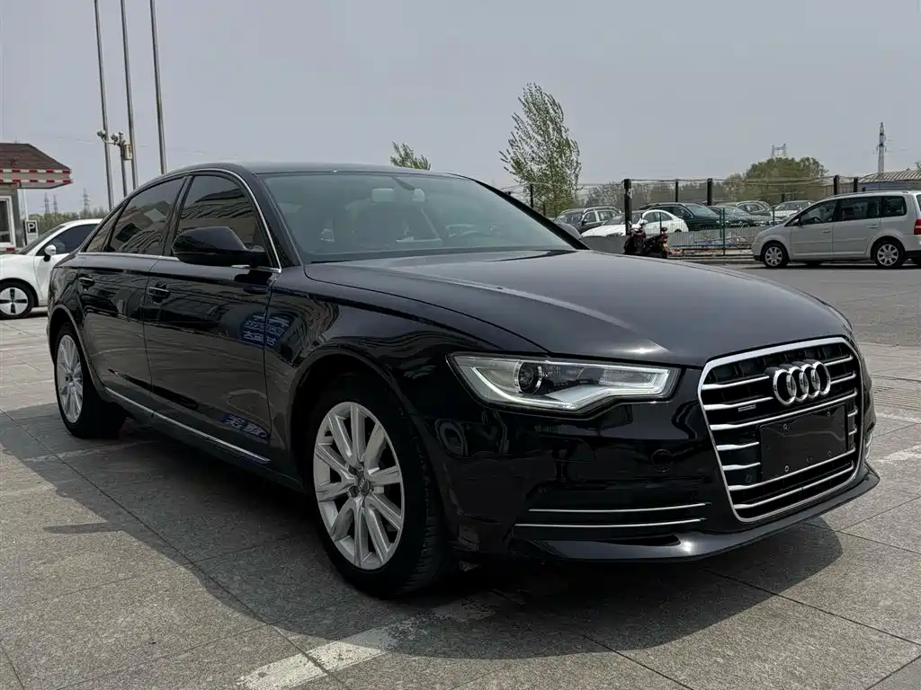 Audi A6L 2015 35 FSI quattro Comfort