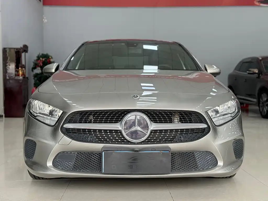 MERCEDES-BENZ A CLASS