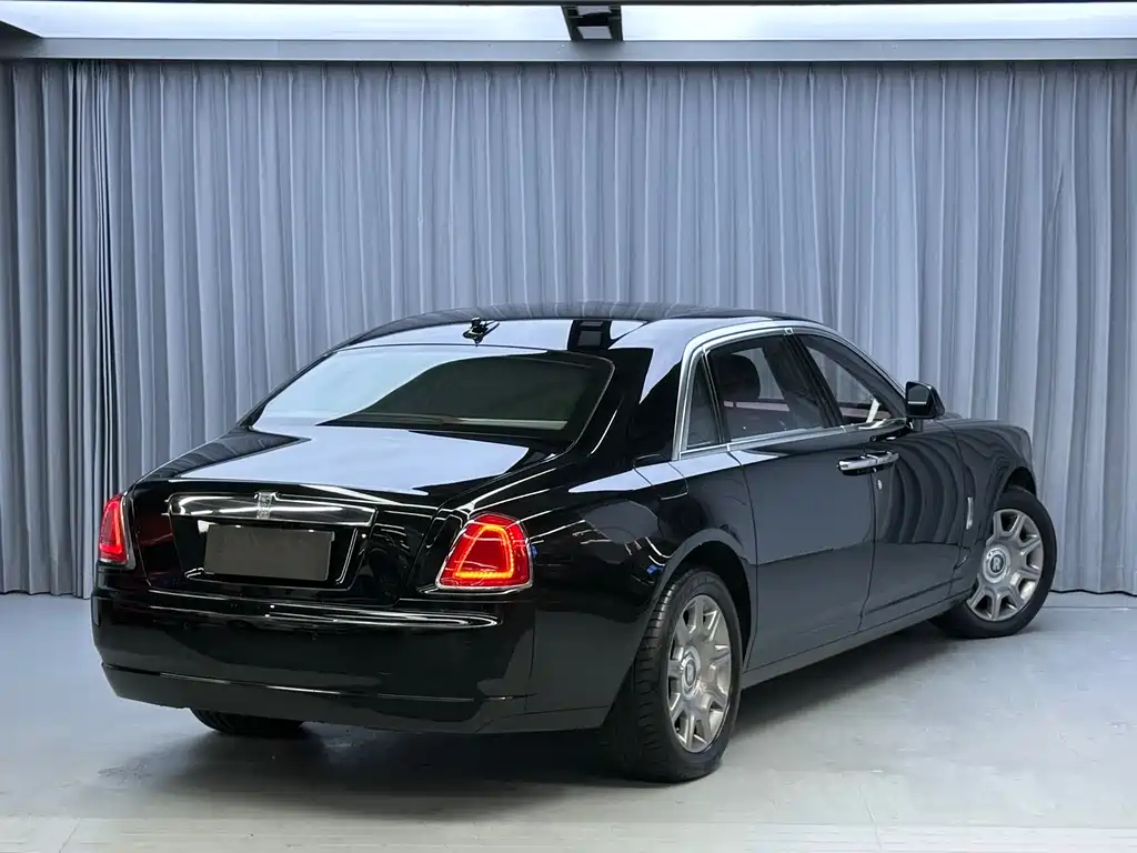 Rolls-Royce Ghost — миниатюра 6
