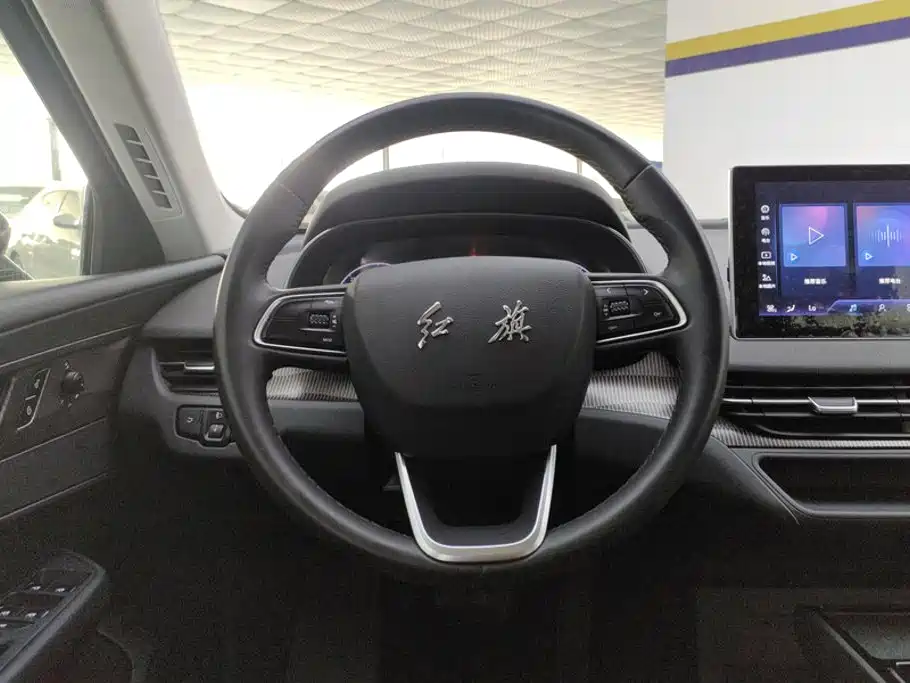 Hongqi Hongqi E-QM5 — миниатюра 15