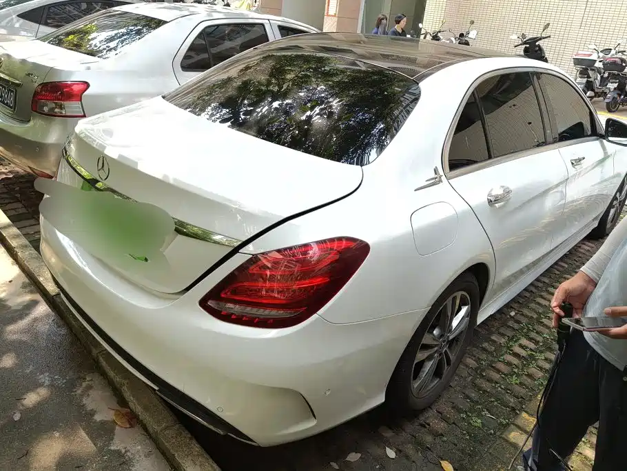 Mercedes-Benz C-Class — миниатюра 3