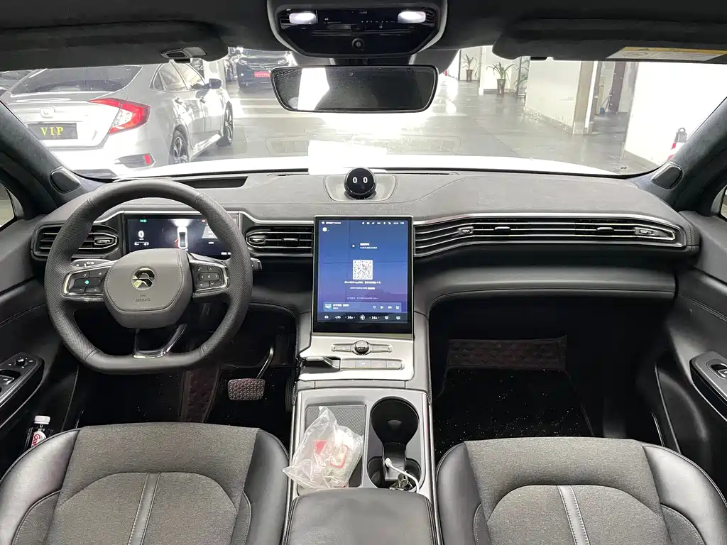 NIO EC6 — миниатюра 30