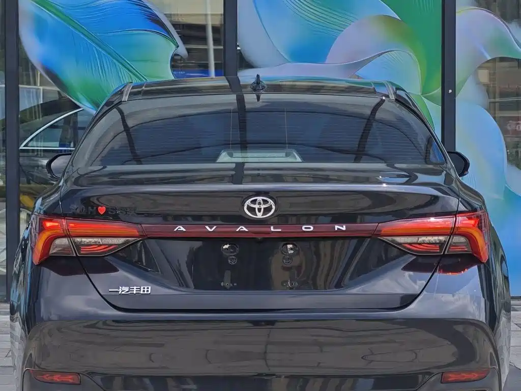 Toyota Avalon — миниатюра 18