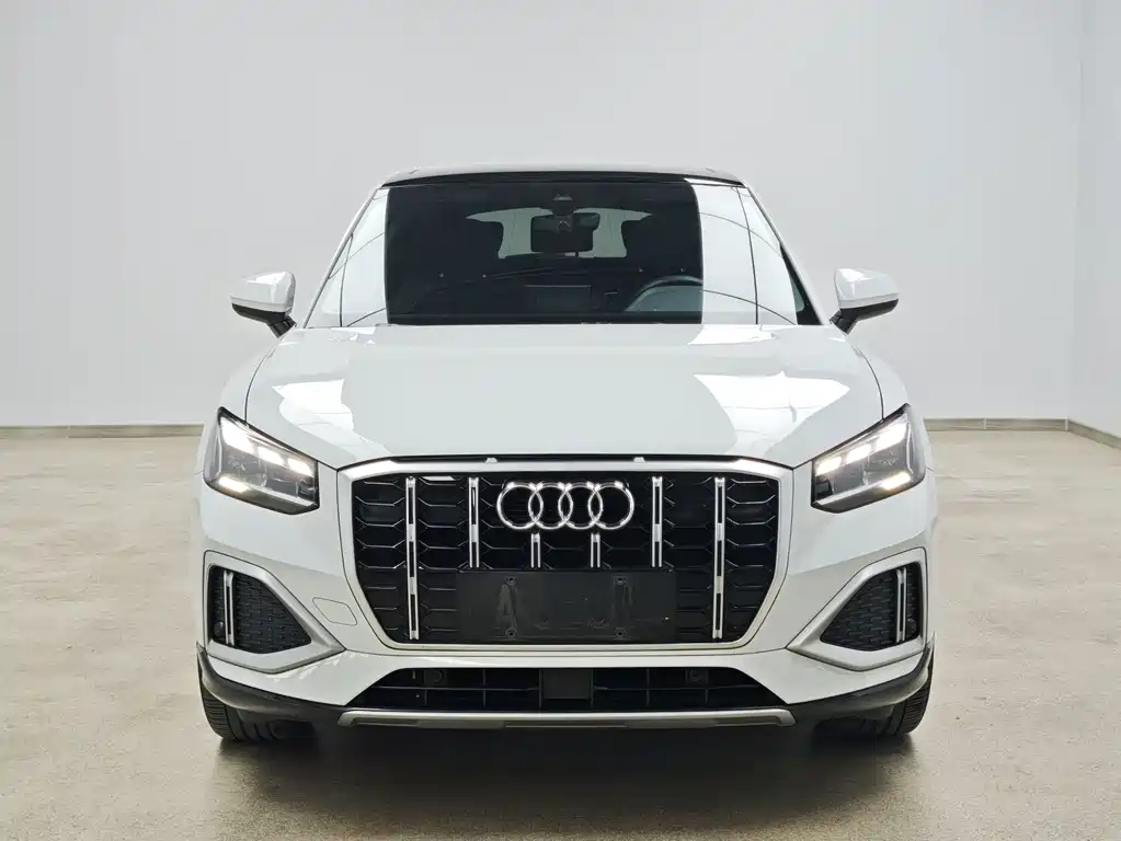 Audi Q2L — миниатюра 2