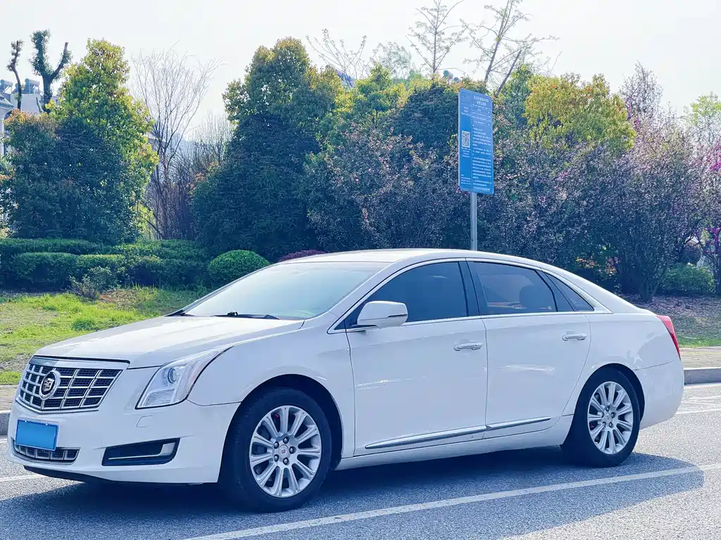 Купить Cadillac XTS