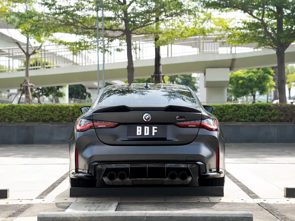 BMW M4 — миниатюра 6