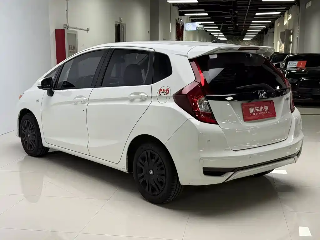 Honda Fit — миниатюра 14