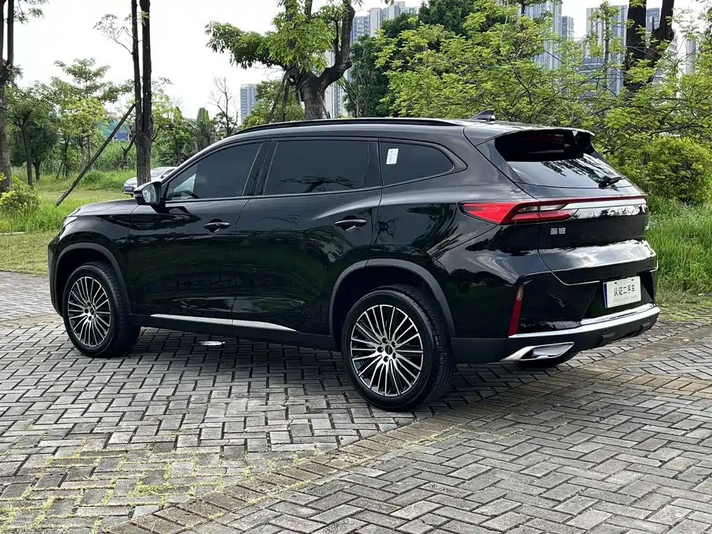 Exeed Lingyun — миниатюра 4