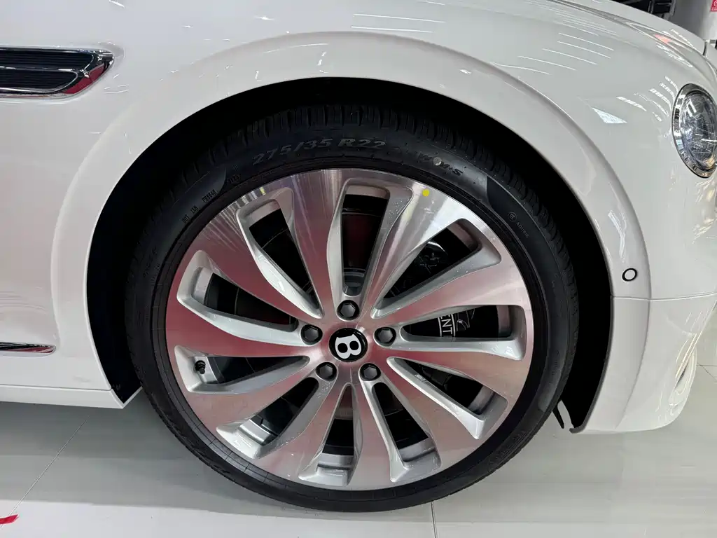 Bentley Flying Spur 2026 4.0T V8 Standard