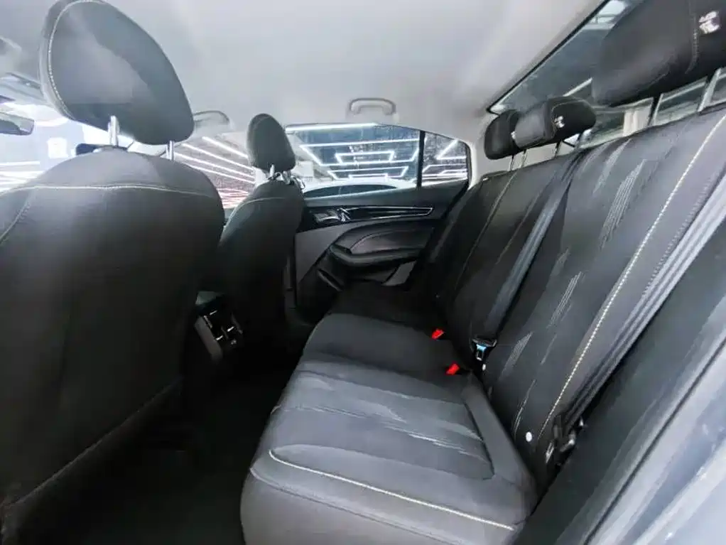 Roewe i5 — миниатюра 14