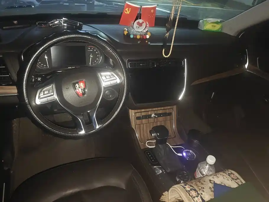 Roewe RX8 — миниатюра 12