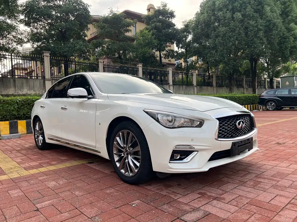 Infiniti Q50L — миниатюра 3